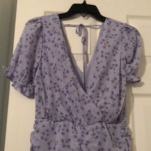 NWT Lilac Floral printed chiffon dress with short puff sleeves!